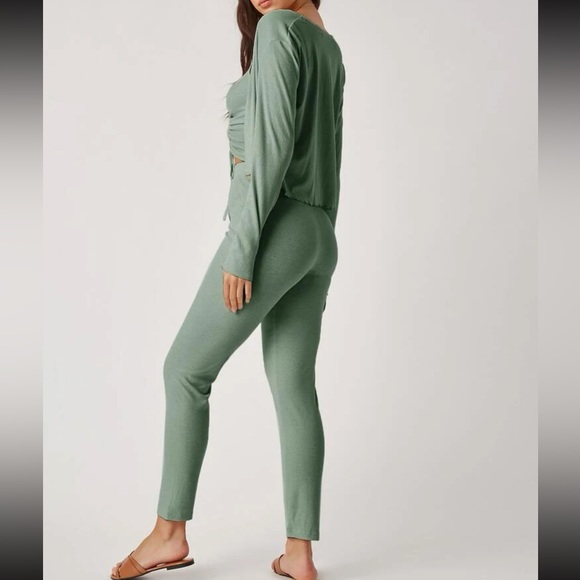 Drawstring knot ruched cami top & leggings set with cardigan - Picture 3 of 6